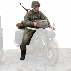 Sol Model 1:16 Figure Kit German Motorcycle Trooper 2