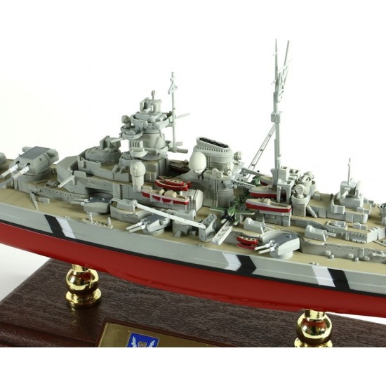 Torro 1:700 Battleship Bismarck