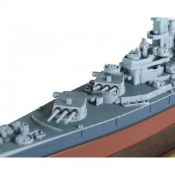 Torro 1:700 USS Missouri BB-63